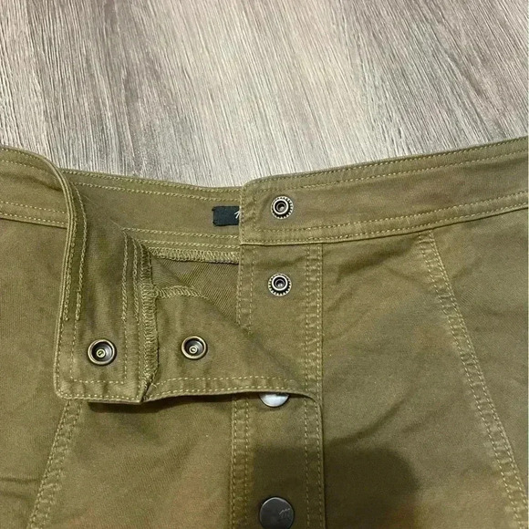 Madewell Olive Green Denim, Size 0, Mini Skirt, Great Condition, Great Quality - Picture 3 of 11